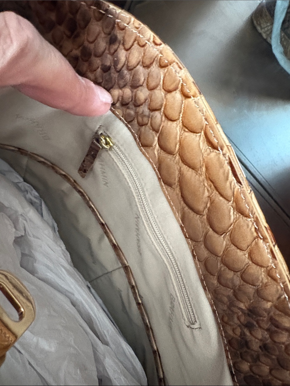 🔥 🔥 🔥 Brahmin Cognac Python-Embossed NWT Shoulder Bag - Picture 10 of 14